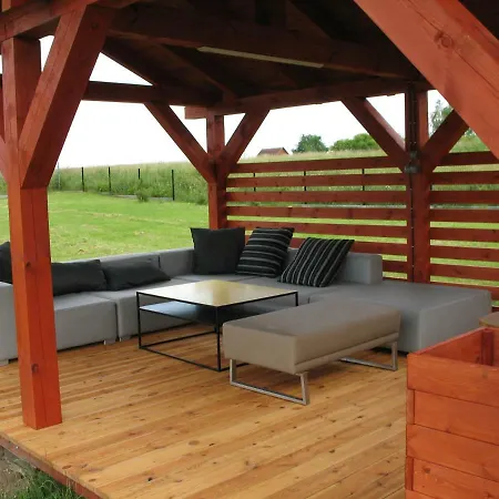 Pod Debem Country house